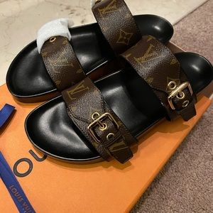 New Louis Vuitton Bom Dia Flat Mules!!
